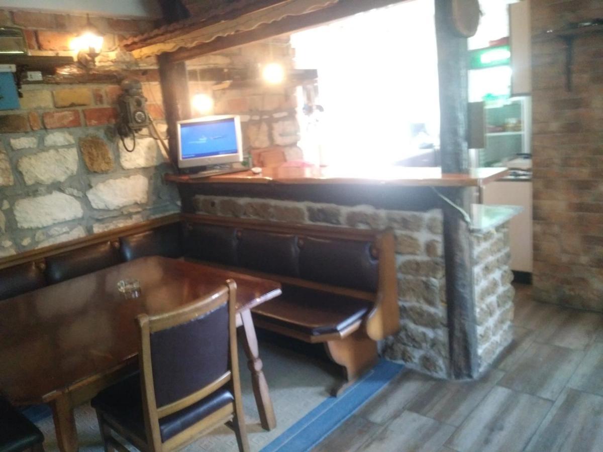 Ribarska Vila Donje Lohovo Εξωτερικό φωτογραφία